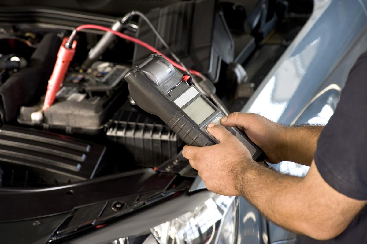 Teste de bateria de carro: confira 5 passos