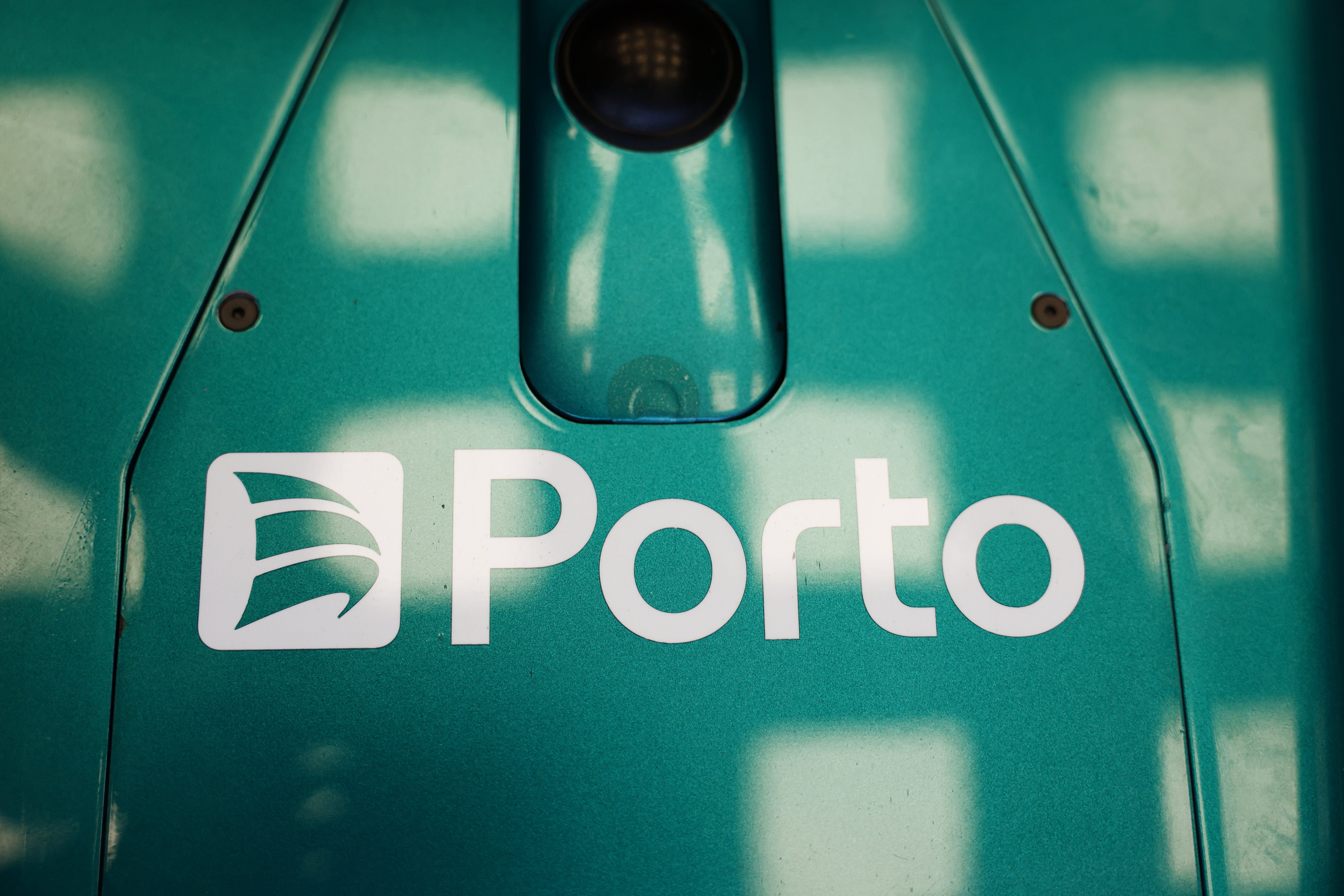 Felipe Drugovich: quem é o jovem brasileiro que é o piloto reserva da Aston  Martin em 2023 - Blog da Porto Seguro